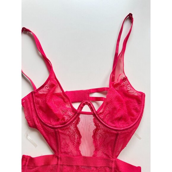 VICTORIA'S SECRET Red Mesh Lace Bustier Top, Size XS - Picture 6 of 11